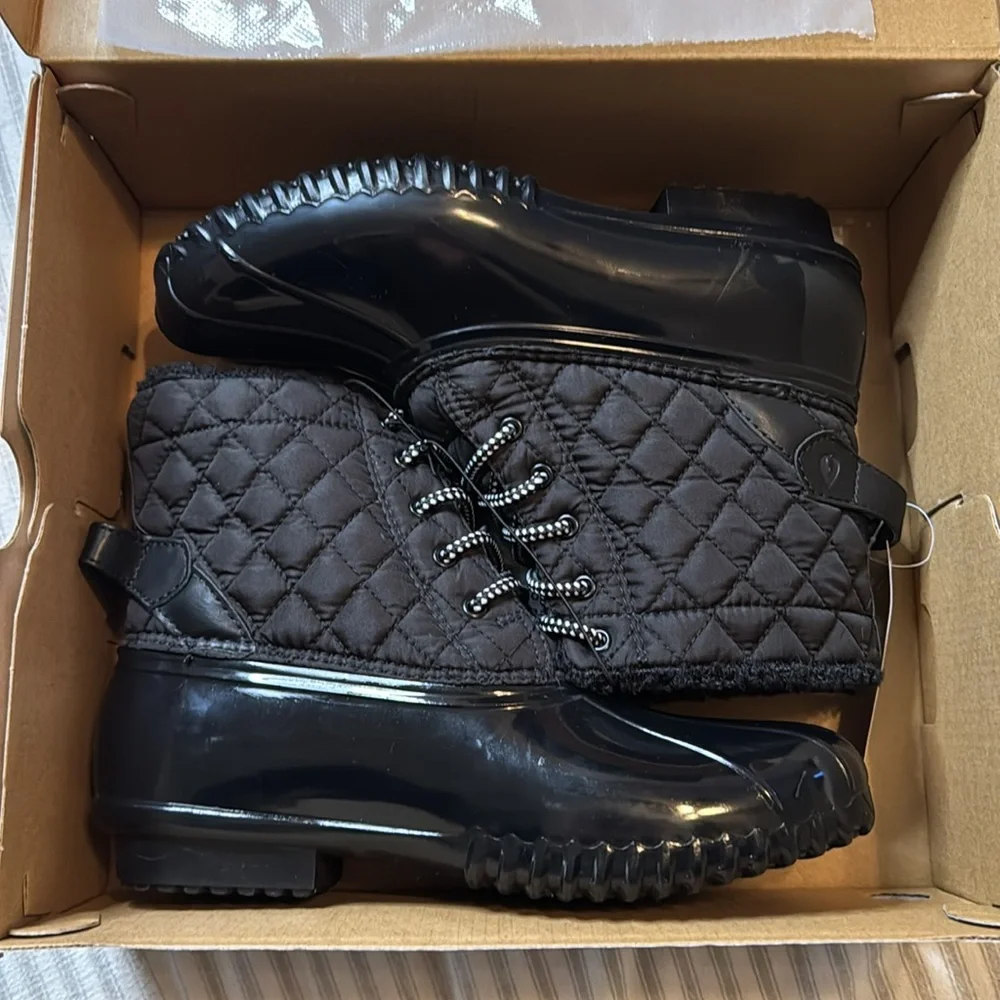 NWT In Box SPORTO Andie Weatherproof Ankle Duck Boots Sz 9
